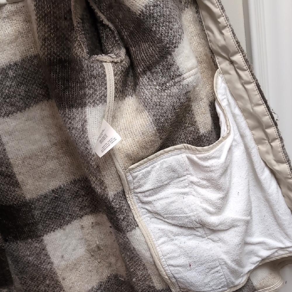 Wilfred Free Cream Cozy Textured Jacket - Picture 5 of 8